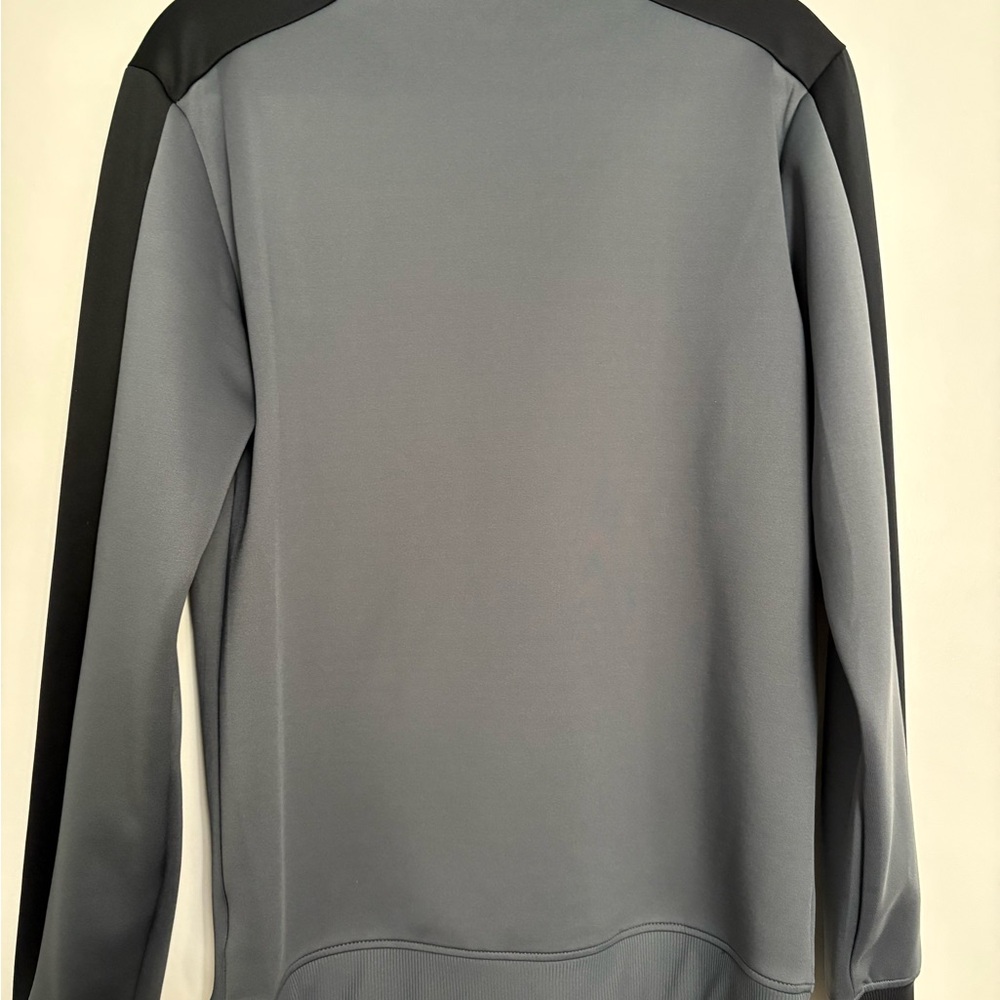 Castore Wolves Men's Lightweight Gray Jacket - Picture 4 of 8